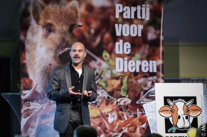 In aktie tijdens mijn lezing op het partijcongres