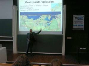 De introductie van het vraagstuk over de grote grazers in de Oostvaardersplassen. Tijdens de vorige lezing over dierethiek.